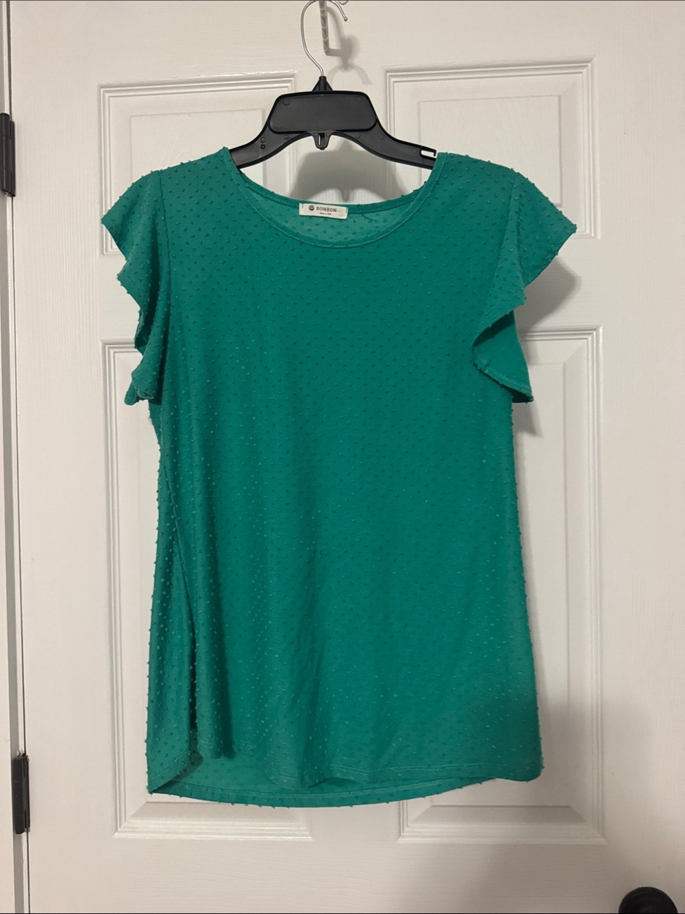 Bombom Made in USA Women’s Textured Flutter Sleeve Green Top